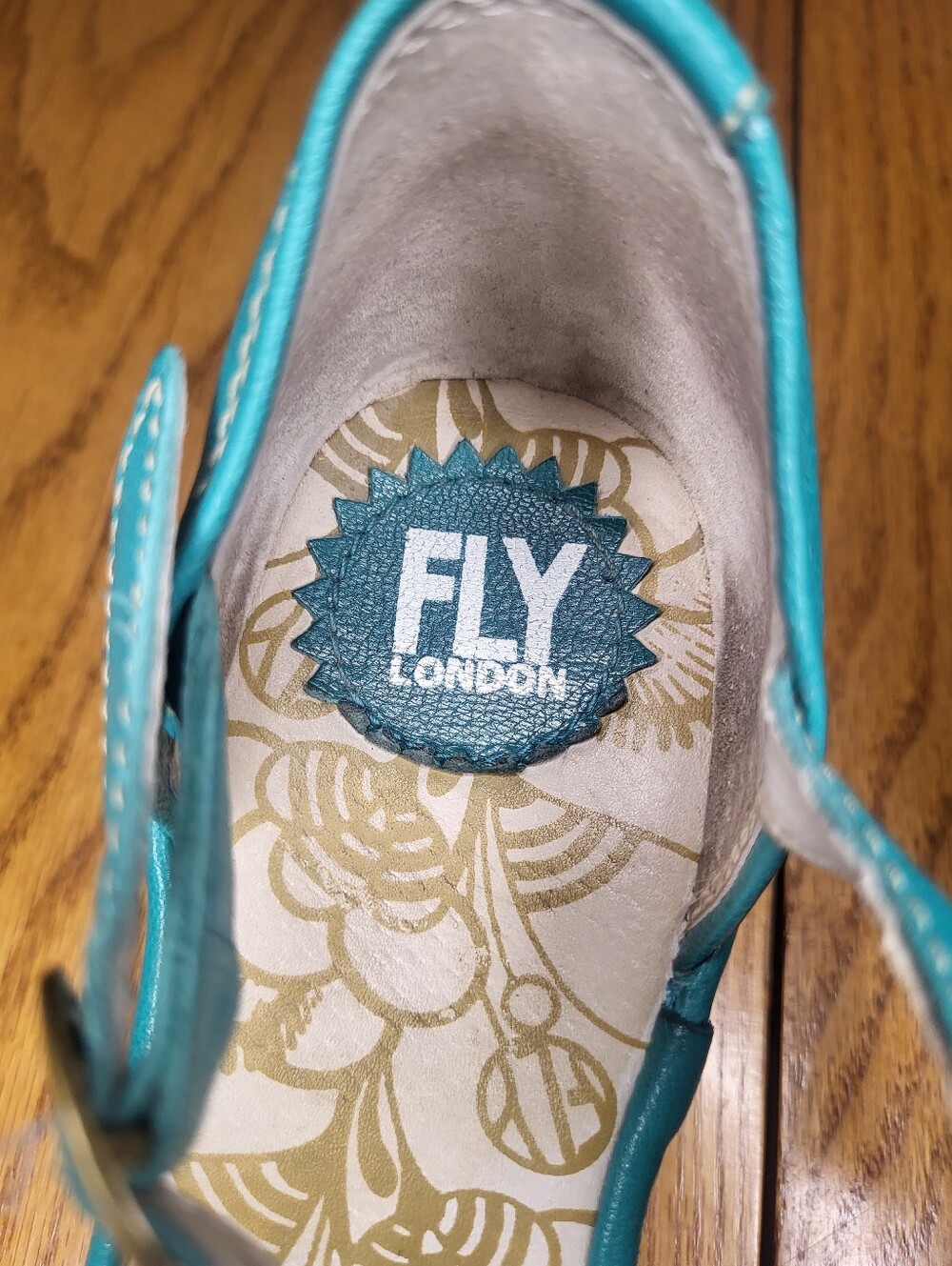 ✨️Fly London Leather Wedges sz 9 - Picture 8 of 11